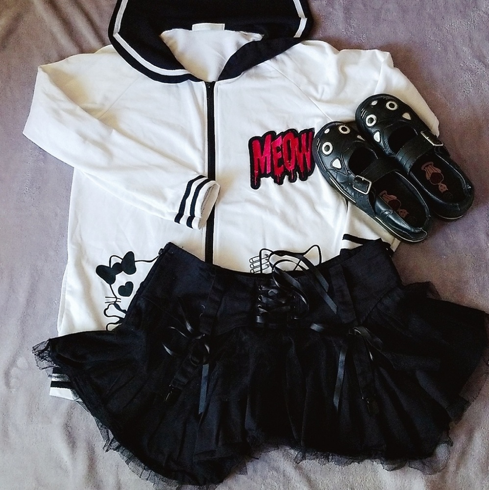 [SOLD] Hell Bunny Skirt
